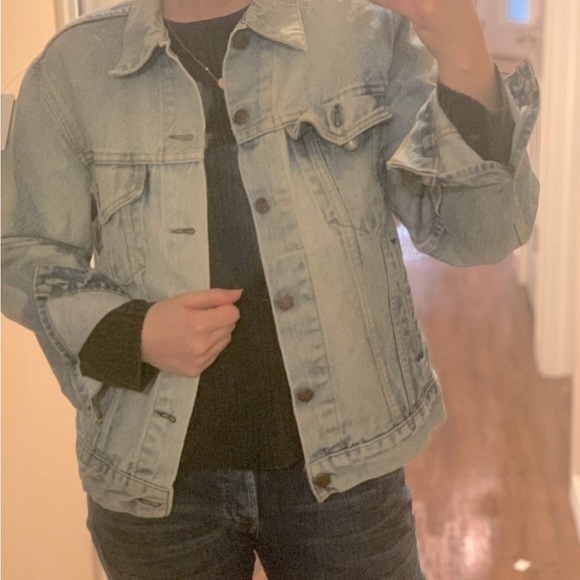 Vintage Levi’s Denim jacket - Picture 3 of 10